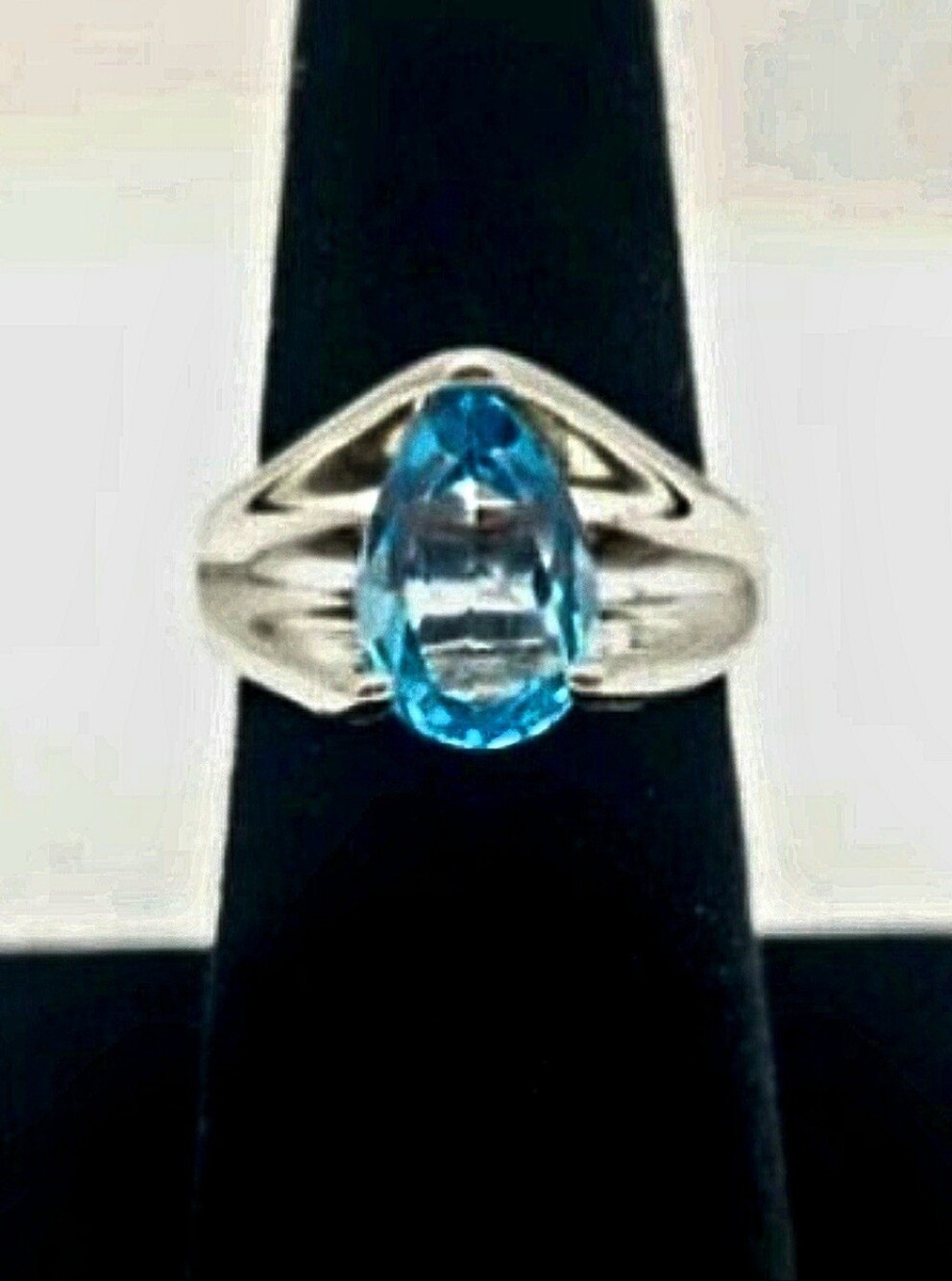 925 Sterling Silver Vintage Kabana Blue Topaz Floating Stone Size 6.5 ~ 9.8g